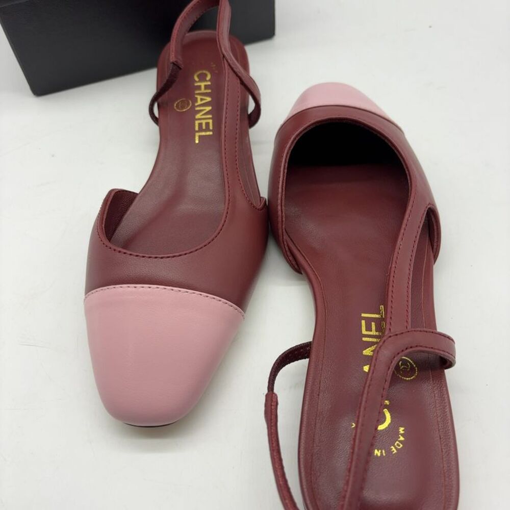 CHANEL Two-Tone Burgundy and Light Pink Slingback Flats - Picture 3 of 7